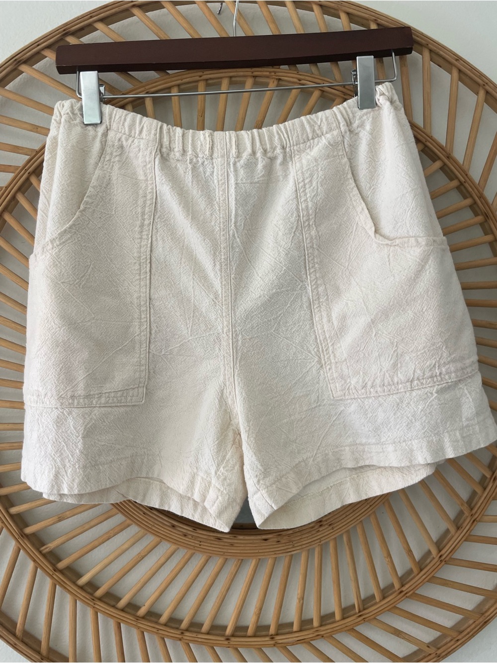 70’s Cream Textured Elastic-Waist Women’s Shorts with pockets